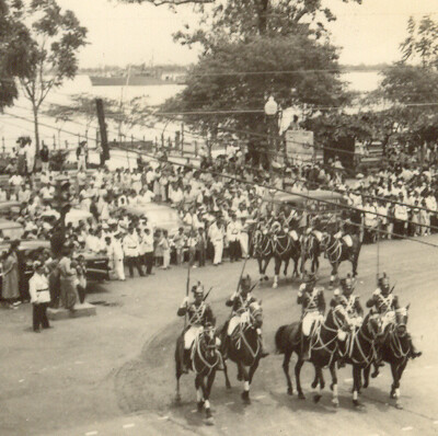 Desfile Militar de la Caballeria -- Guayaquil (undated)