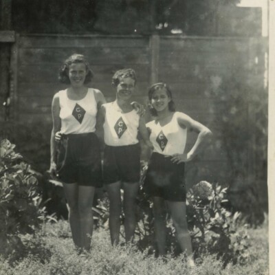 Renata, Gert & Janne -- 1942
