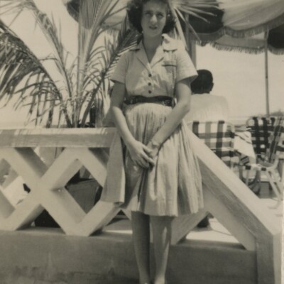 Katja Sifnaghel -- Hotel Humboldt, Playas