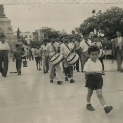 NIko leading a desfile -- ca. 1953, Guayaquil