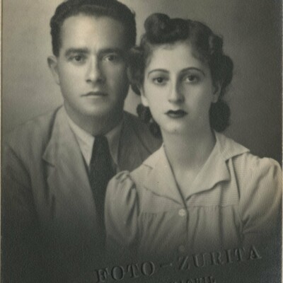 Manea Sifnaghel and Gerda Gumpel -- 1940, Guayaquil