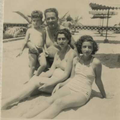 Sifnaghel family at Hotel Humboldt -- Playas