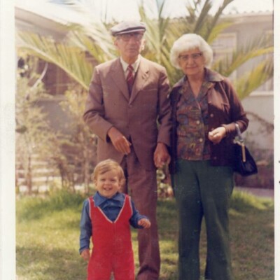 From Margo Kywi (March 30, 2014): David Kywi, with his great grandparents, Oma-Sichl and Opa-Wagman.