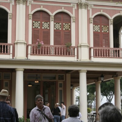 The building where the old "El Club" -- the Guayaquil Jewish community building -- was located happens to be a historic building, located at one time where Nueve de Octubre meets the Malecon (and now the site of the Bankers Club building).  In its earlier years, the buidling housed the American Consulate.  When the Jewish community occupied it (from the mid-1940s until the late 1950s), it was already fairly run-down.  The community rented-out the portions facing the Malecon and the Guayas River in order to bring in needed revenue.  In time, the buidling was movede to itsd current locstion, in the Parque Historico.  Many of the JOEs on our trip remember this building very fondly -- as well as all the events that took place here: religious services, game nights, theater, Jewish holiday celebrations, birthday parties, etc.  It's wonderful that the building has been renovated and preserved.