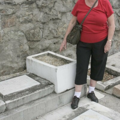 These graves are Miriam Schwarz's (nee Grunauer) grandparents.