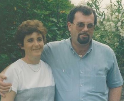 Katja Lindenberg (nee Sifnaghel) & Niko Shefer (ne Sifnaghel) -- (undated)