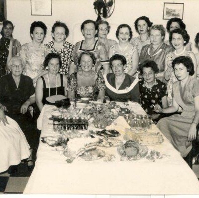 OMA ALICIA, META, LUCY, LOLA,BEATE, MAMI HIRSCH, RUTH, ANNIE LEVY, ETC