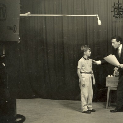 Saul Suster en concurso de TV Canal 4 (undated)