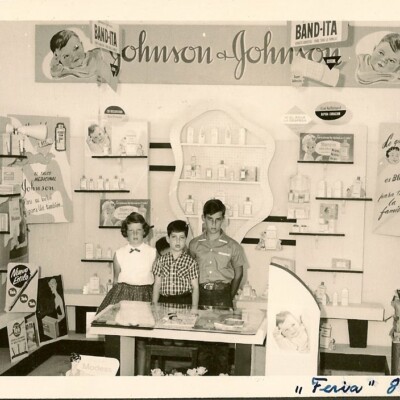 Peggy, Ralph & Fred Grunewald -- 1961, Guayaquil