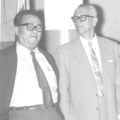 Left: Manea Sifnaghel -- Undated, Guayaquil